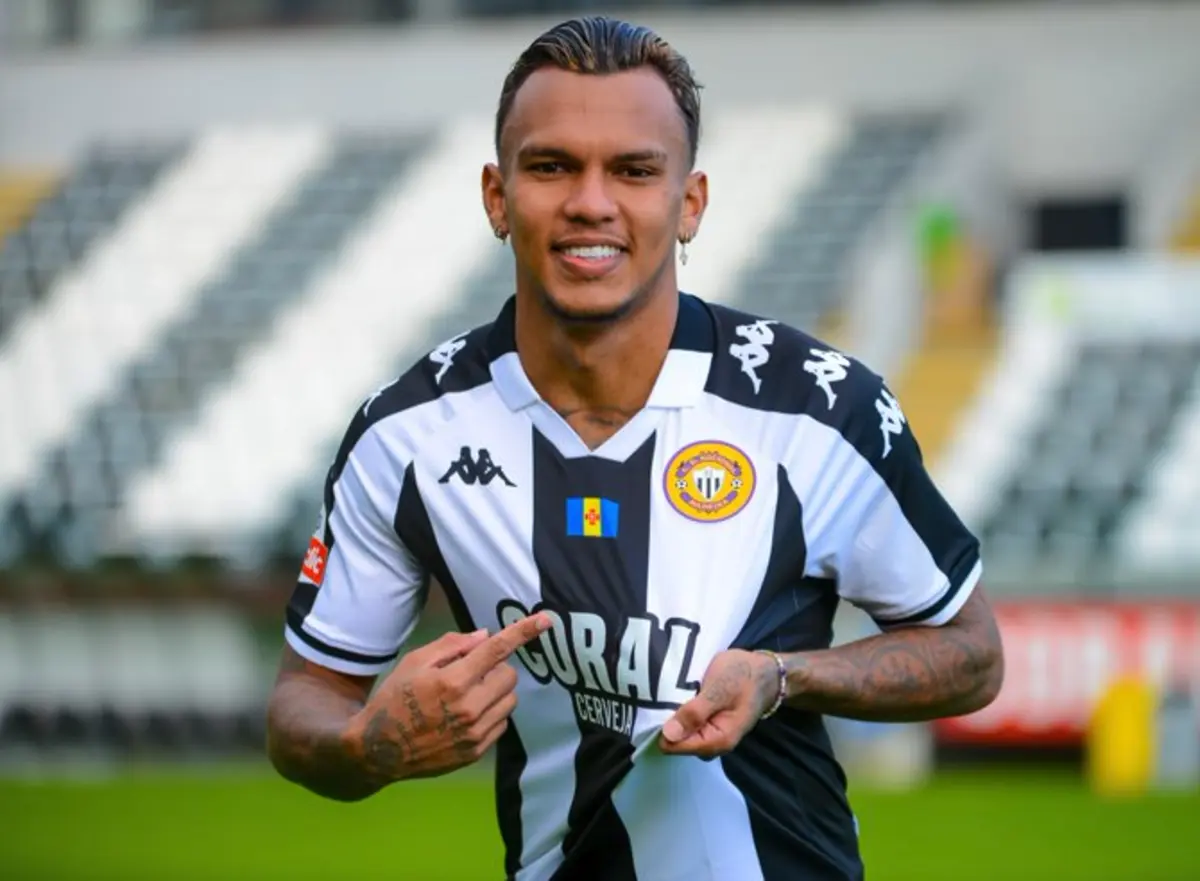 Gabriel Veron foi emprestado pelo F. C. Porto ao Nacional