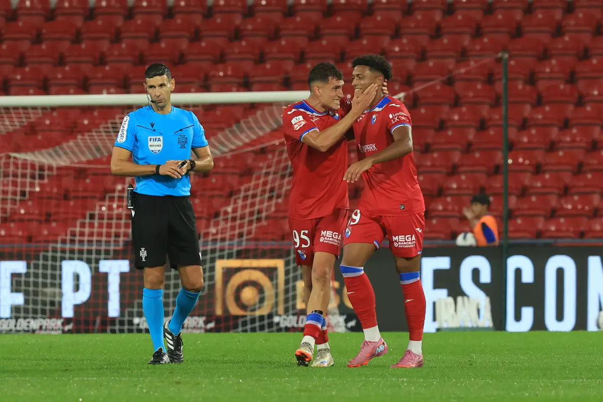 Gilistas chegam aos sete pontos na Liga