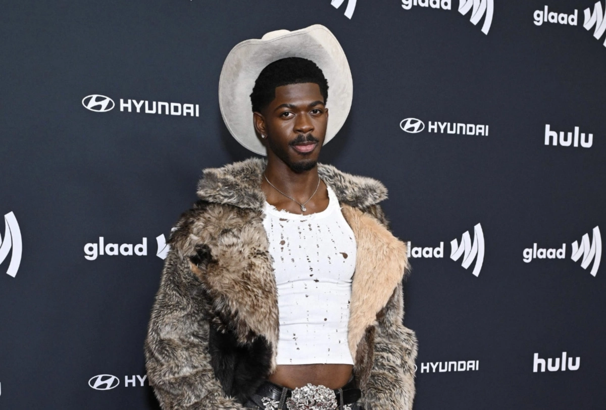 Lil Nas X apanhado a deambular de cuecas em Los Angeles por suspeita de overdose