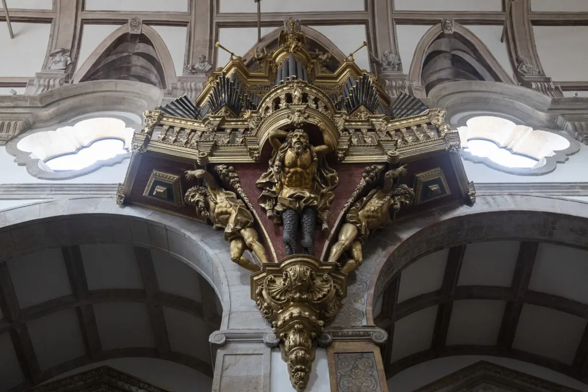 Diocese afirma que, apesar do assalto, vai manter as portas abertas