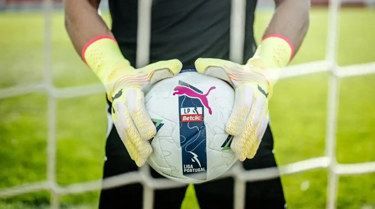 Imagem de contexto do artigo Portimonense vence Benfica B apesar de ter os dois guarda-redes expulsos na primeira parte