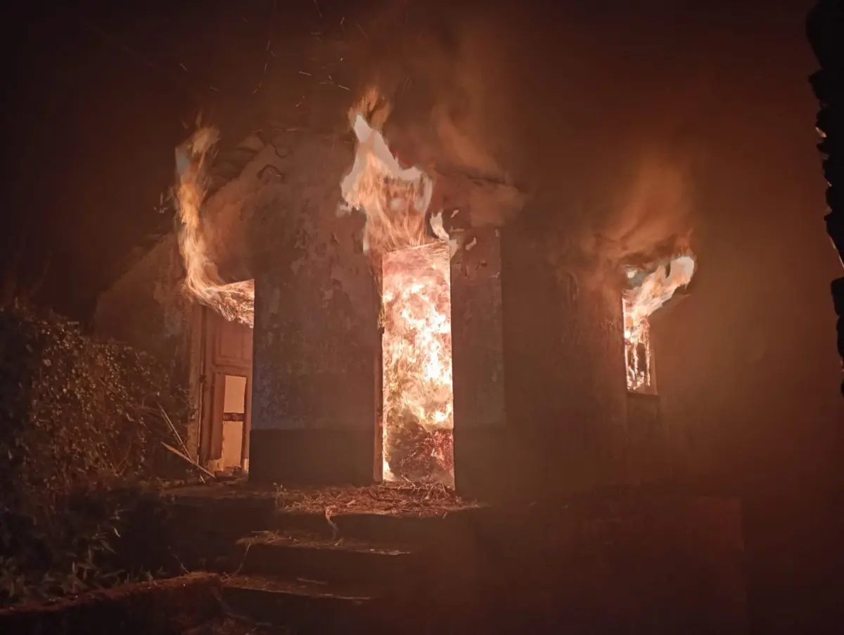 Imagem de contexto do artigo Arouca com três frentes de fogo ativas e escolas encerradas