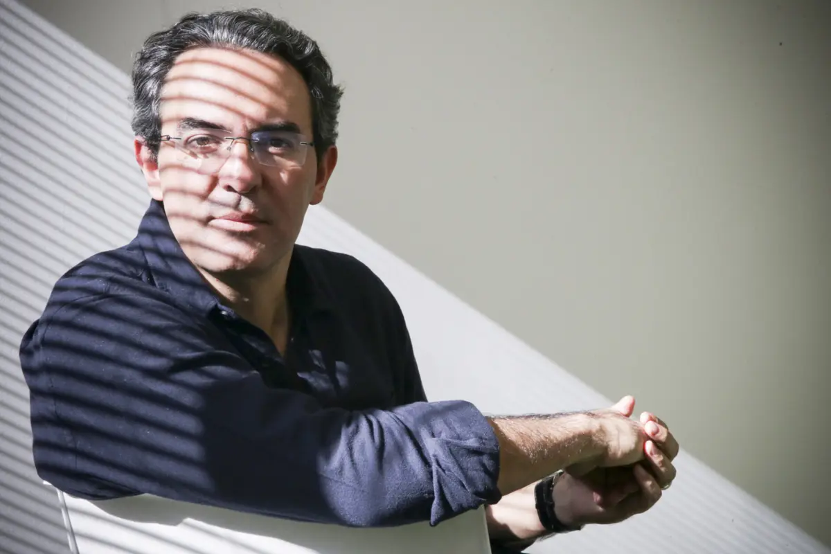 Conferências do autor em Oxford constituem esta edição, publicada pela Alfaguara