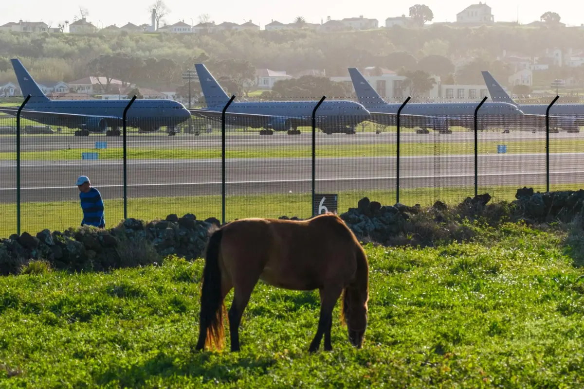 Aviões norte-americanos na Base das Lajes