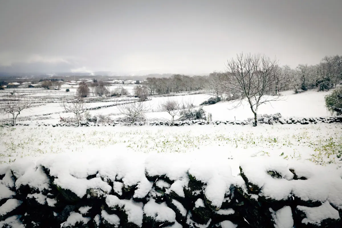 Tal como na Galiza, também tem caído neve no norte de Portugal