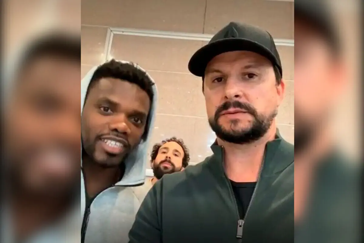 Humoristas fizeram um direto a explicar a situação à chegada a Maputo