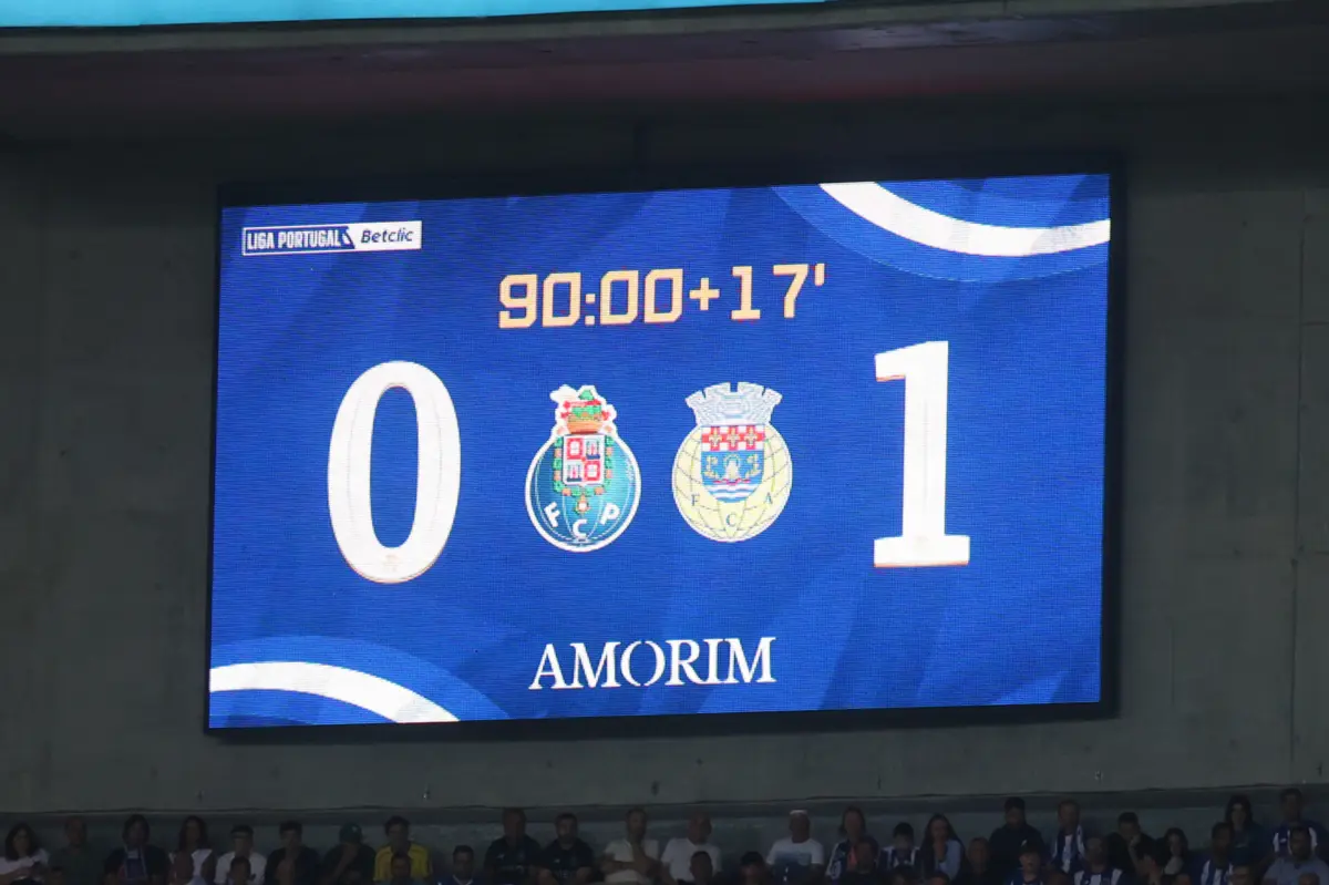 Segunda parte do F. C. Porto-Arouca teve 17 minutos de compensação, mas jogou-se até aos 113 minutos