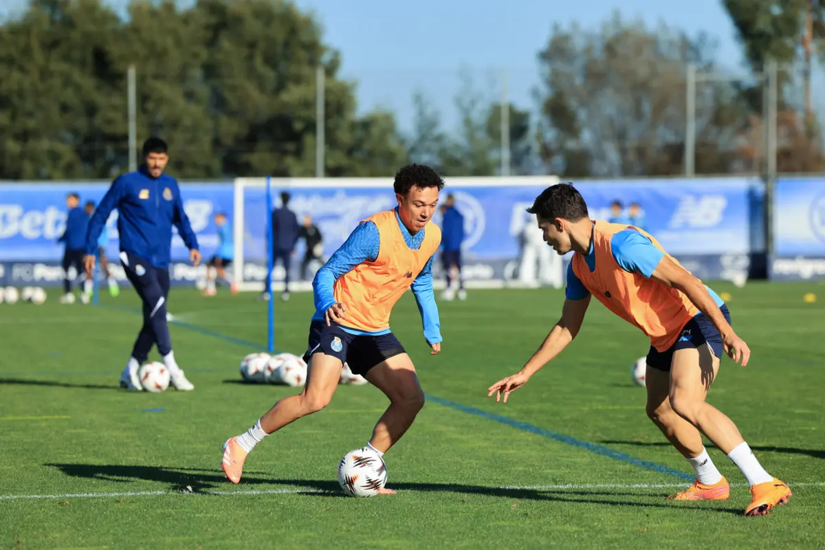 O próximo jogo oficial dos azuis e brancos será no dia 14 janeiro frente ao Benfica