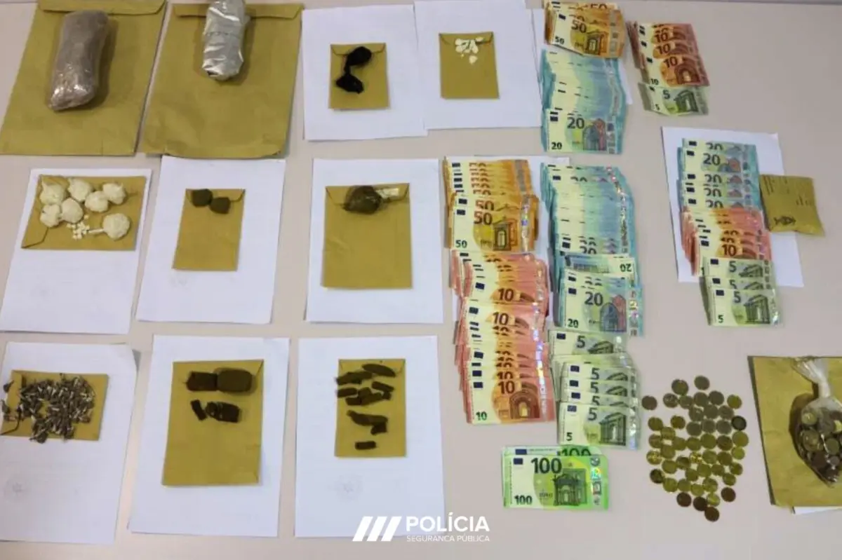 PSP deteve dois homens e apreendeu droga e dinheiro