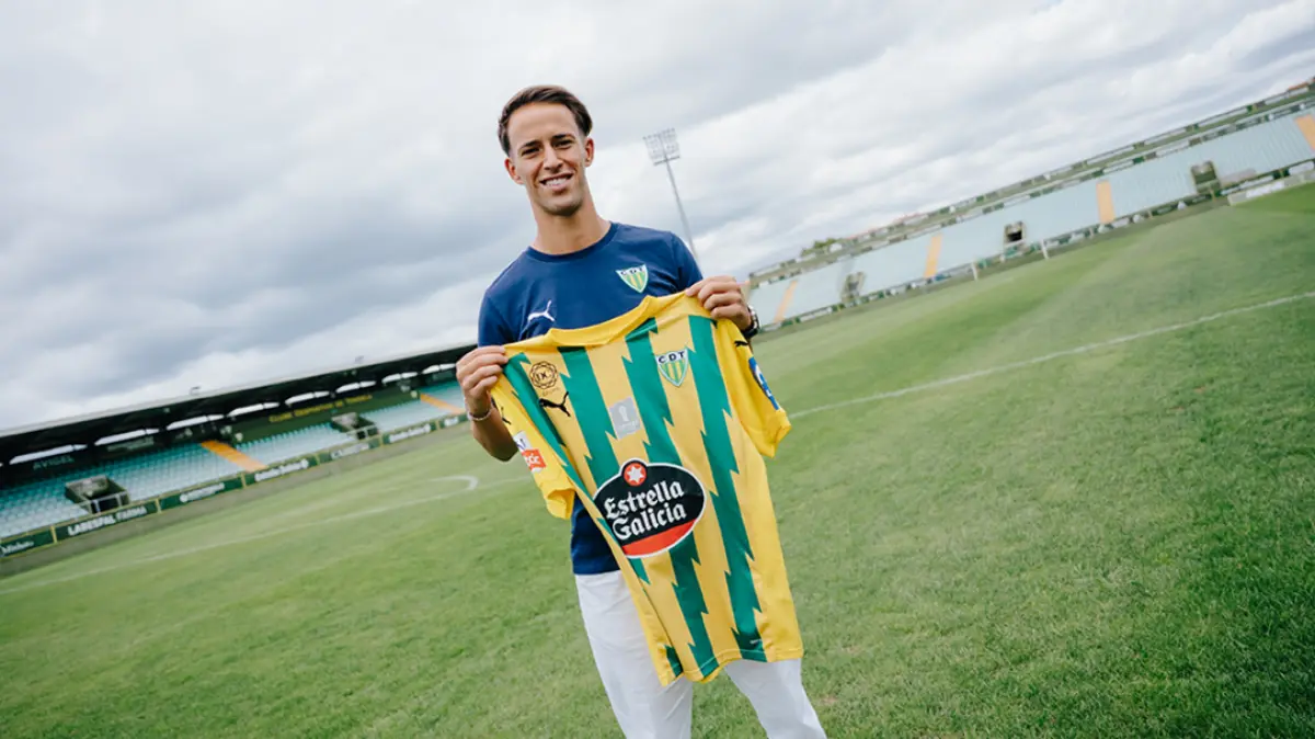 Hugo Félix assinou com os "beirões"