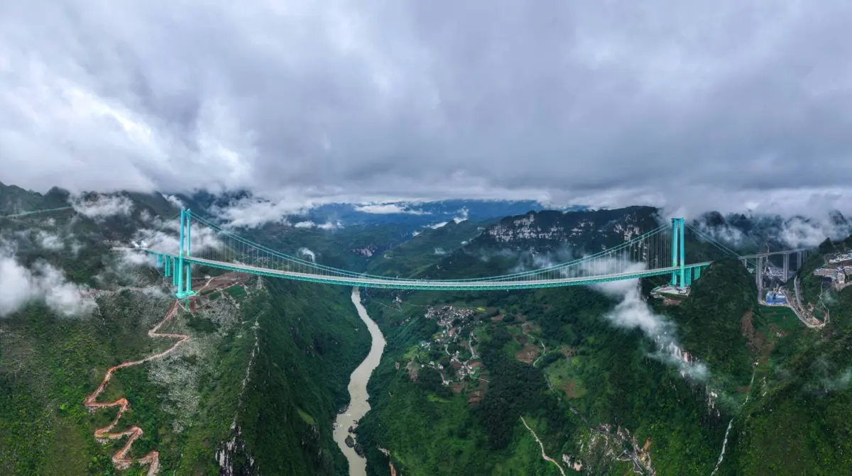 Guizhou alberga quase metade das cem pontes mais altas do Mundo