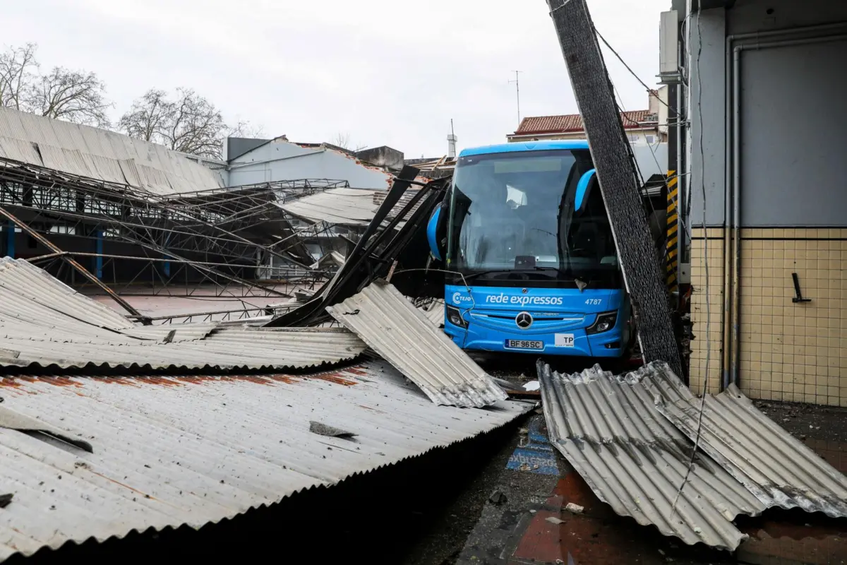 Destruição causada pelo mau tempo em Leiria