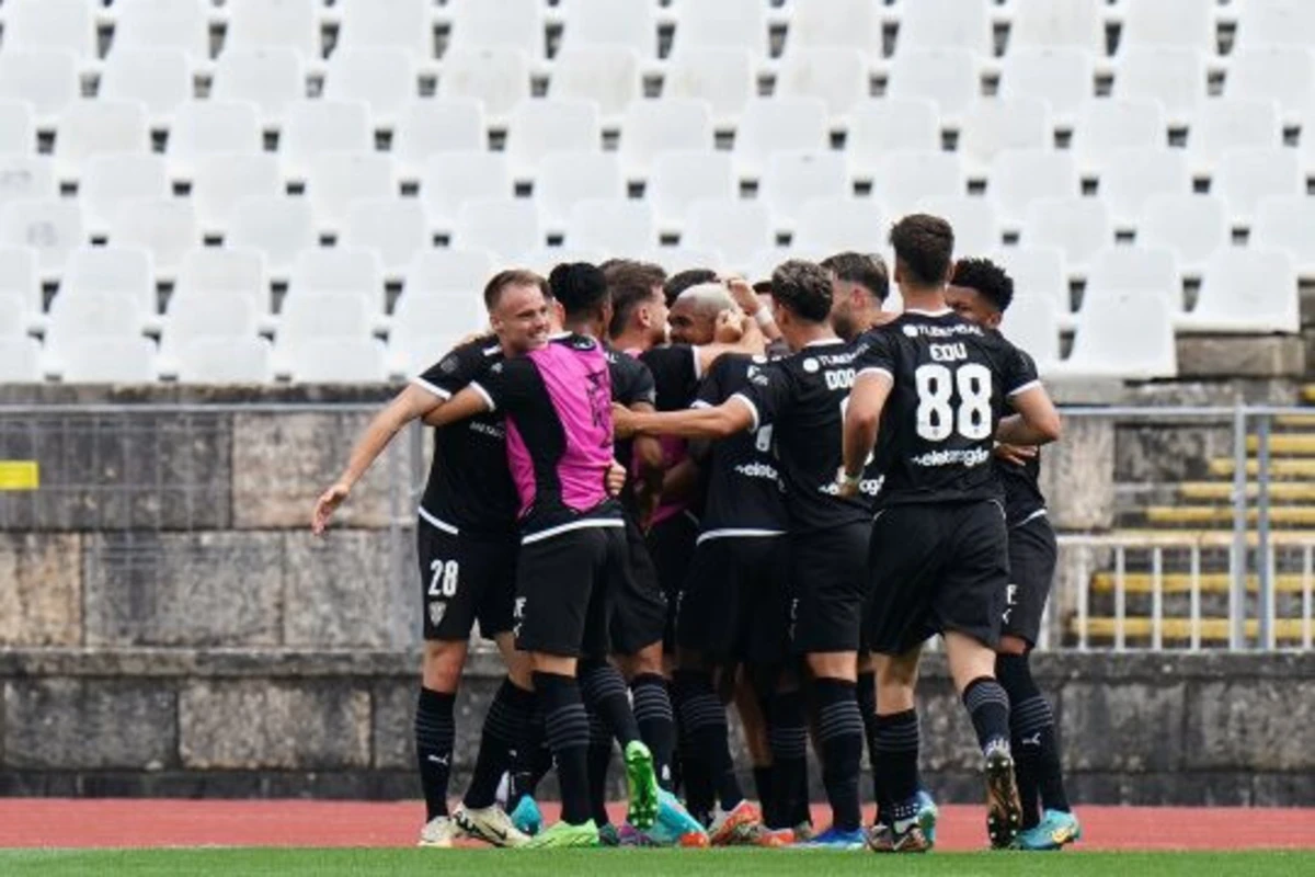 O Amarante fez a festa no Jamor e sagrou-se campeão do quarto escalão do futebol português