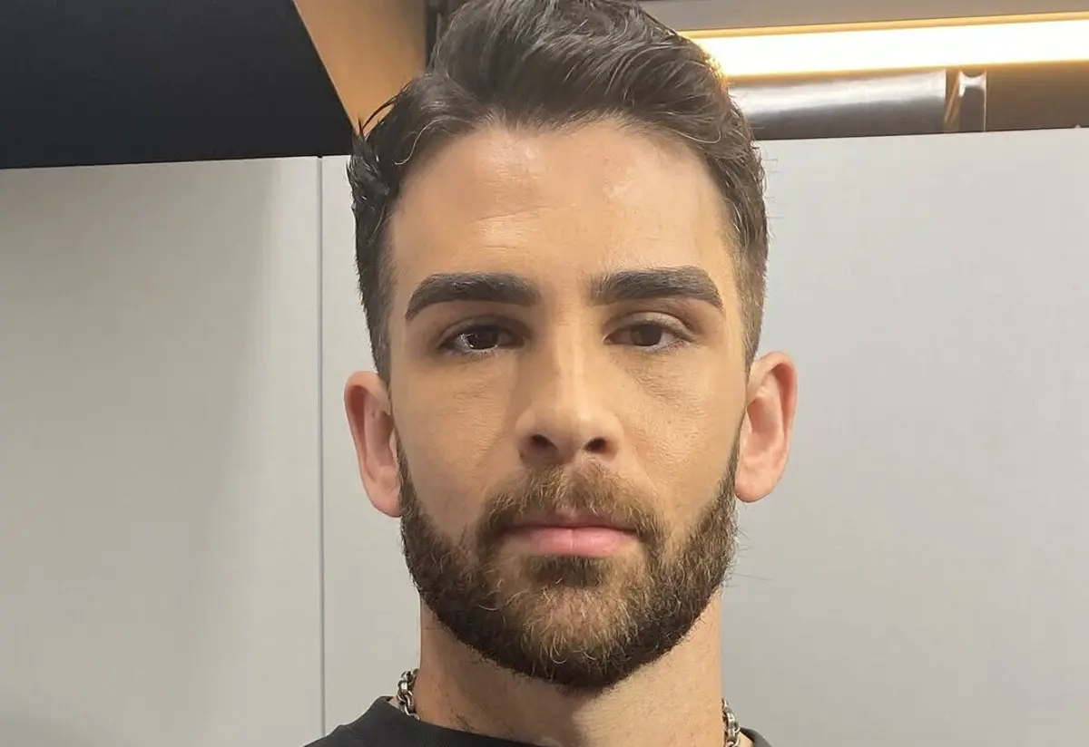 Hasan Piker regressava de França quando foi interrogado no aeroporto de Chicago