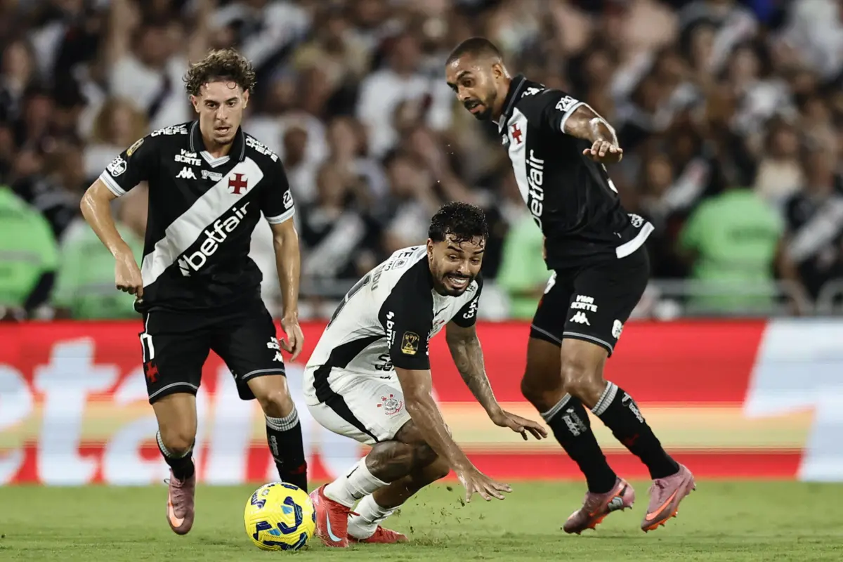 Avançado português marcou 11 golos e assistu para outros 7 em 56 jogos pelo Vasco da Gama