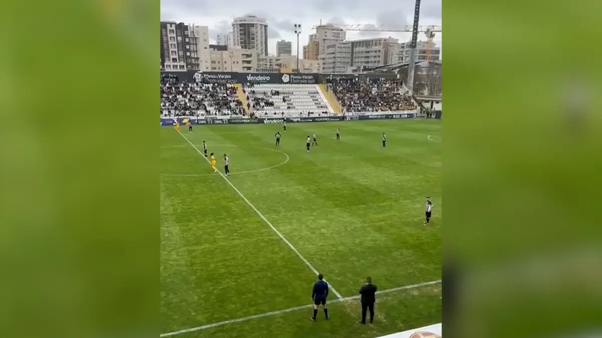 Equipa inicial do Varzim, no jogo deste domingo