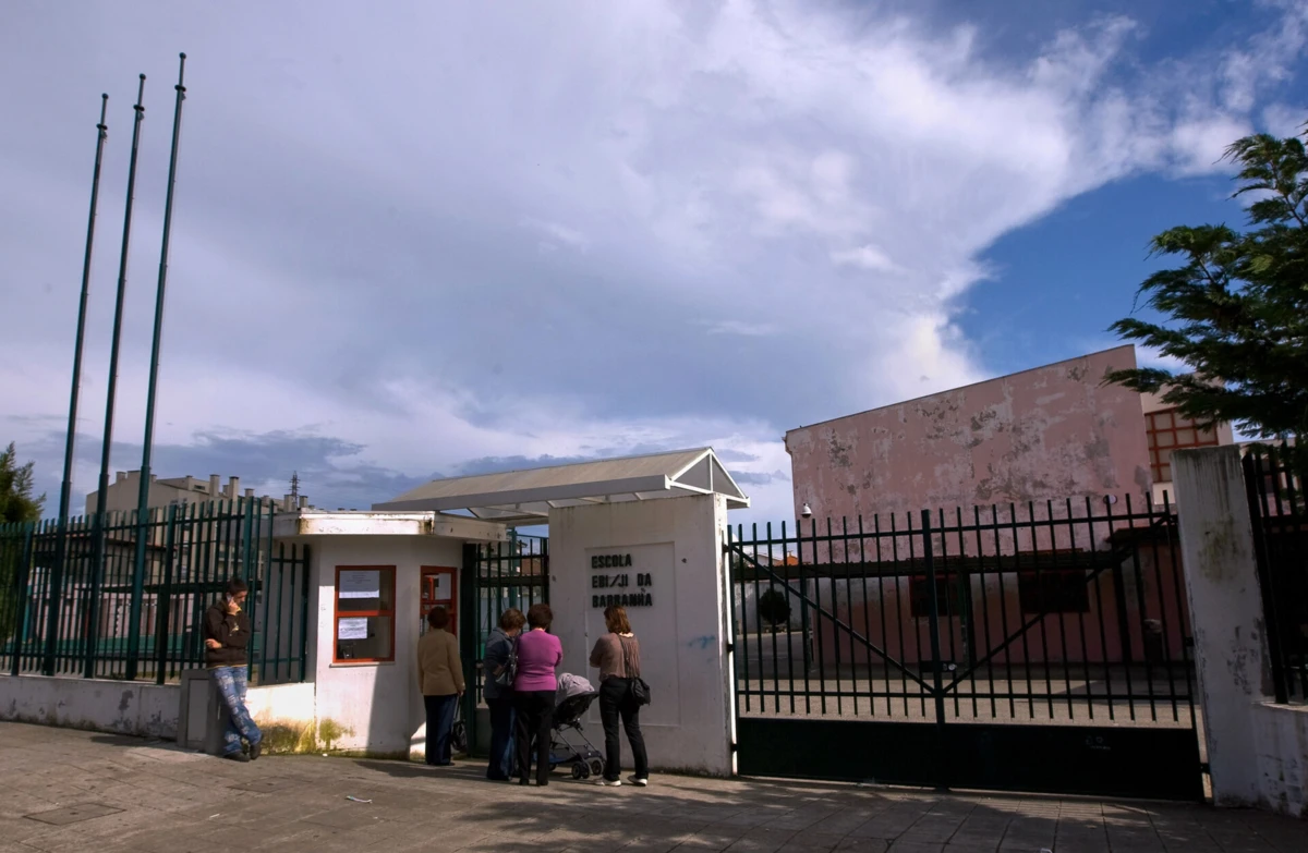 A EB2/3 da Barranha é uma das escolas que vai ser reabilitada