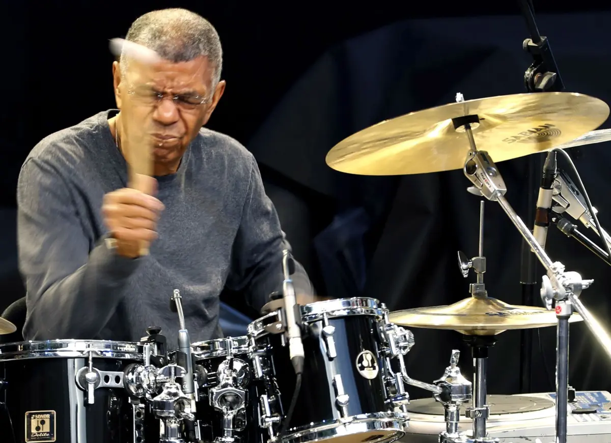 Imagem de contexto do artigo Morreu o baterista de jazz Jack DeJohnette