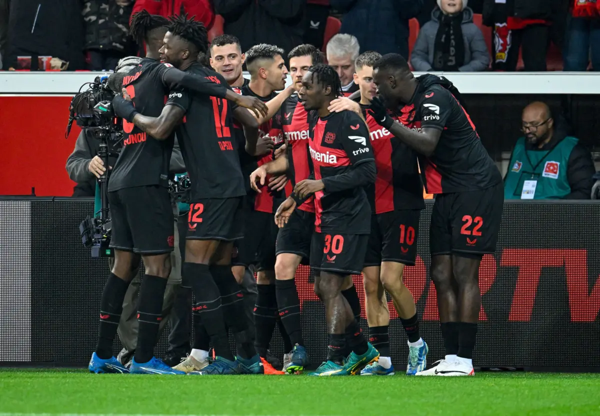 Bayer Leverkusen goleou o Bochum
