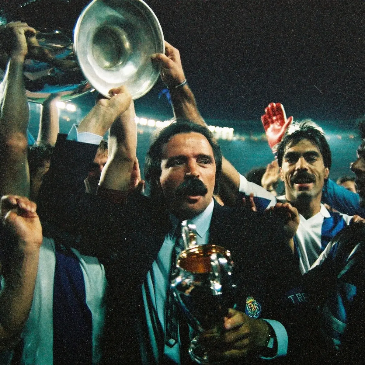 Artur Jorge após a conquista da Taça dos Campeões Europeus ao serviço do F. C. Porto