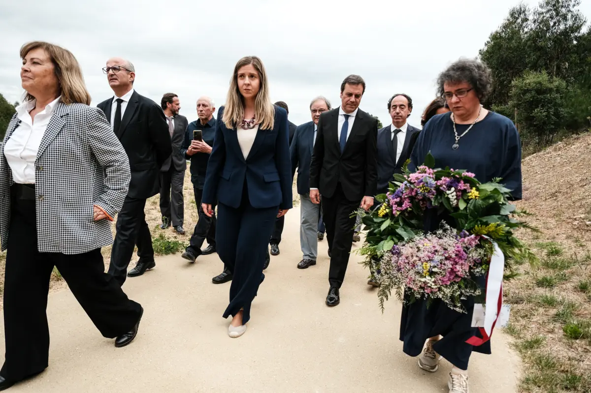 Ministras participaram na homenagem aos mortos dos incêndios de 2017