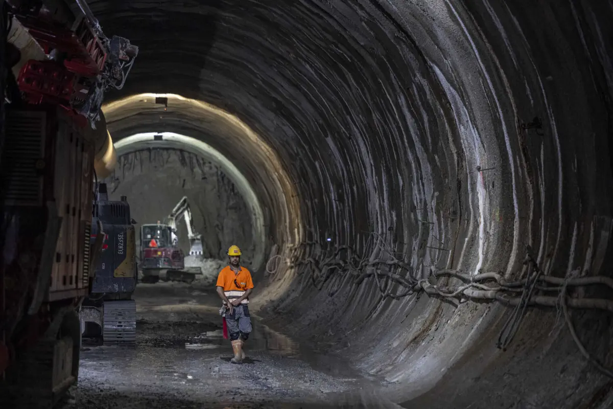 Trabalhos subterrâneos sofreram atrasos