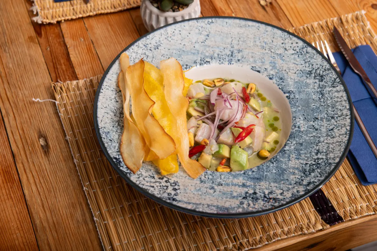 A nutricionista lembra que é importante "não saltar as refeições principais" e que as da noite devem ser ingeridas "pelo menos duas horas antes de deitar"