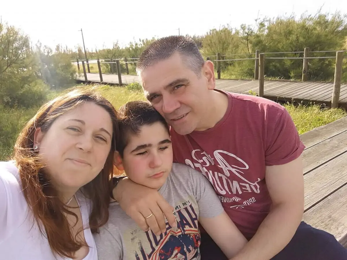 Mara e Nelson Ferreira com o filho