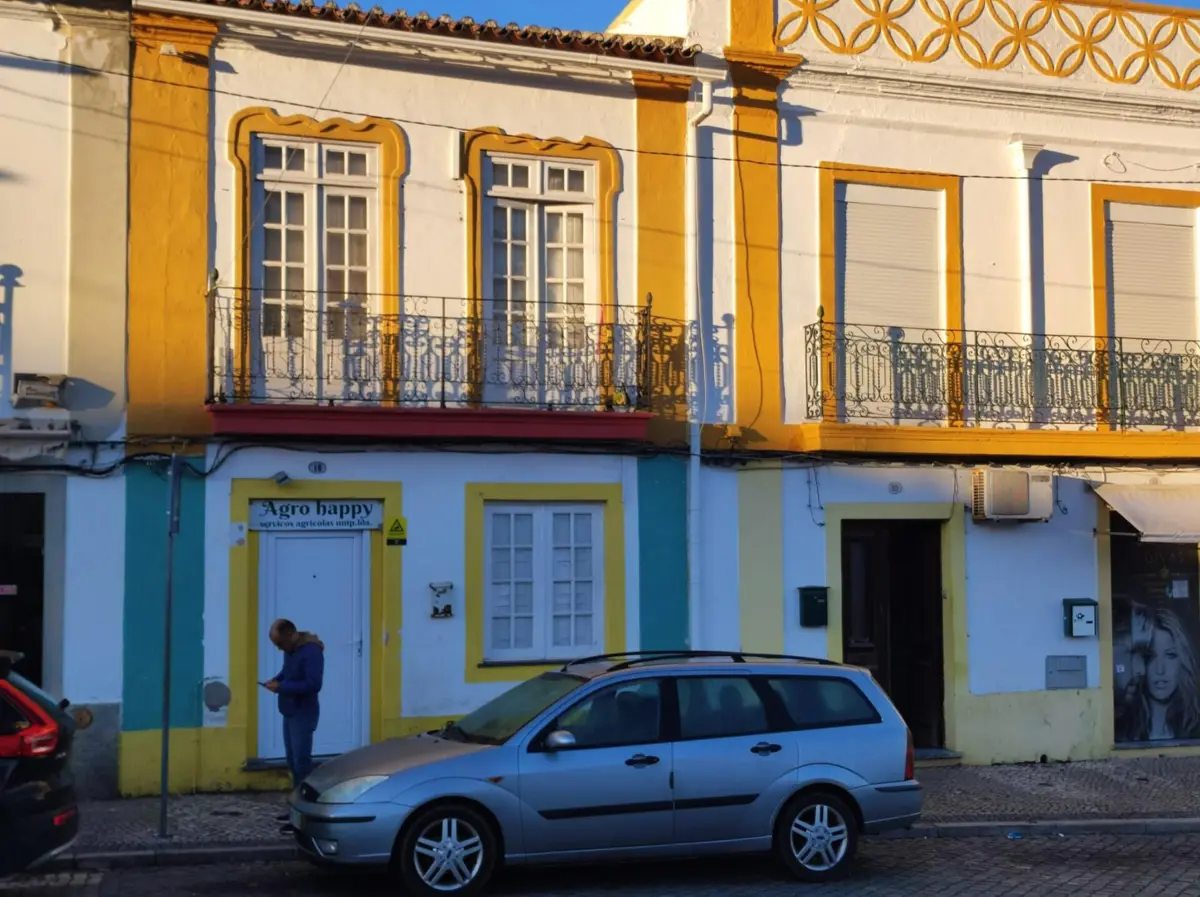 Mais de 100 inspetores da PJ realizaram buscas em várias empresas do Alentejo