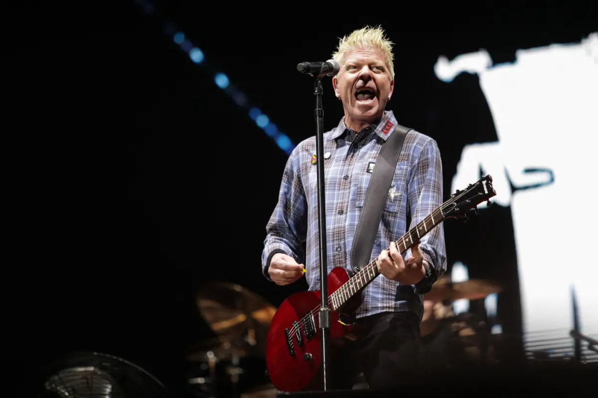 Pop punk californiano rápido e bem humorado