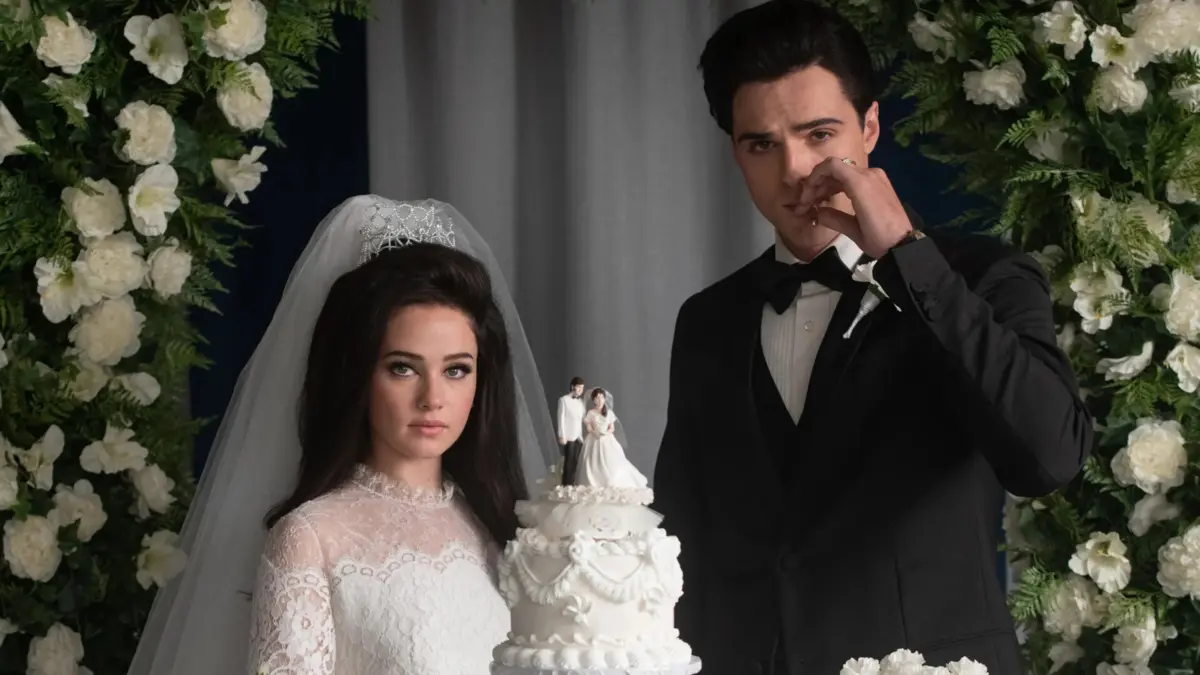 Priscilla (Cailee Spaeny) e Elvis (Jacob Elordi): a bela e o monstro.