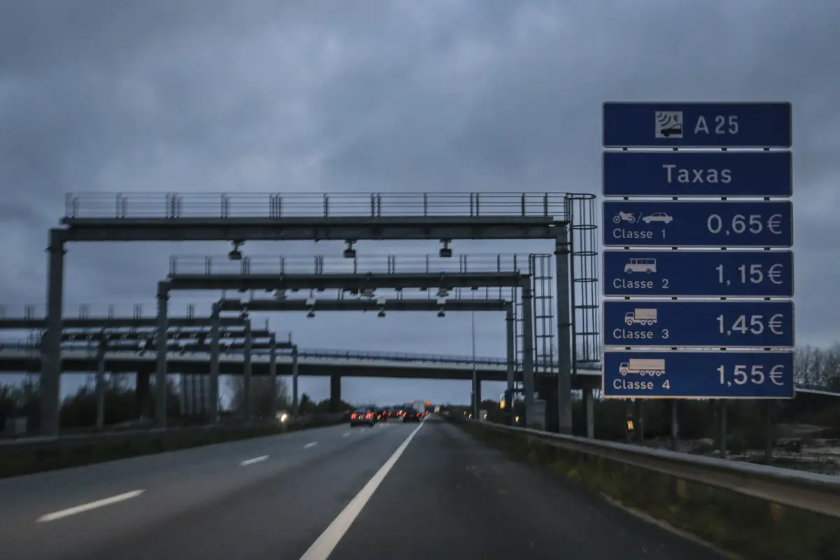 Presidente da Câmara de Ílhavo descreve que não existem vias prioritárias para o transporte urbano, o que em dias de “engarrafamentos” provoca atrasos nos transportes públicos.