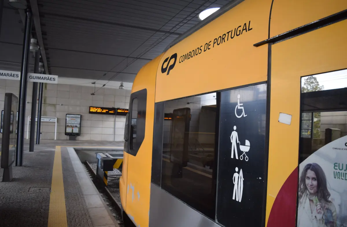 Imagem de contexto do artigo CDU não quer operadores privados no ramal de Guimarães