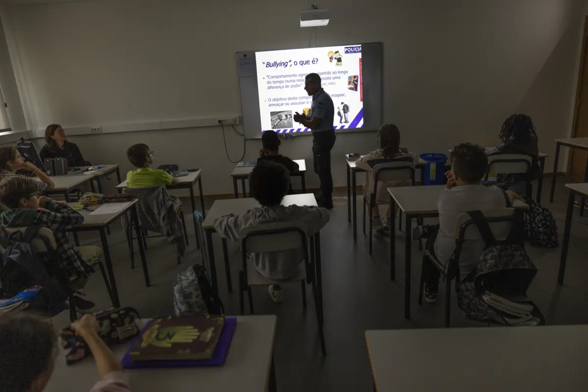 Ações de sensibilização decorrem até 25 de outubro em escolas espalhadas pelo país