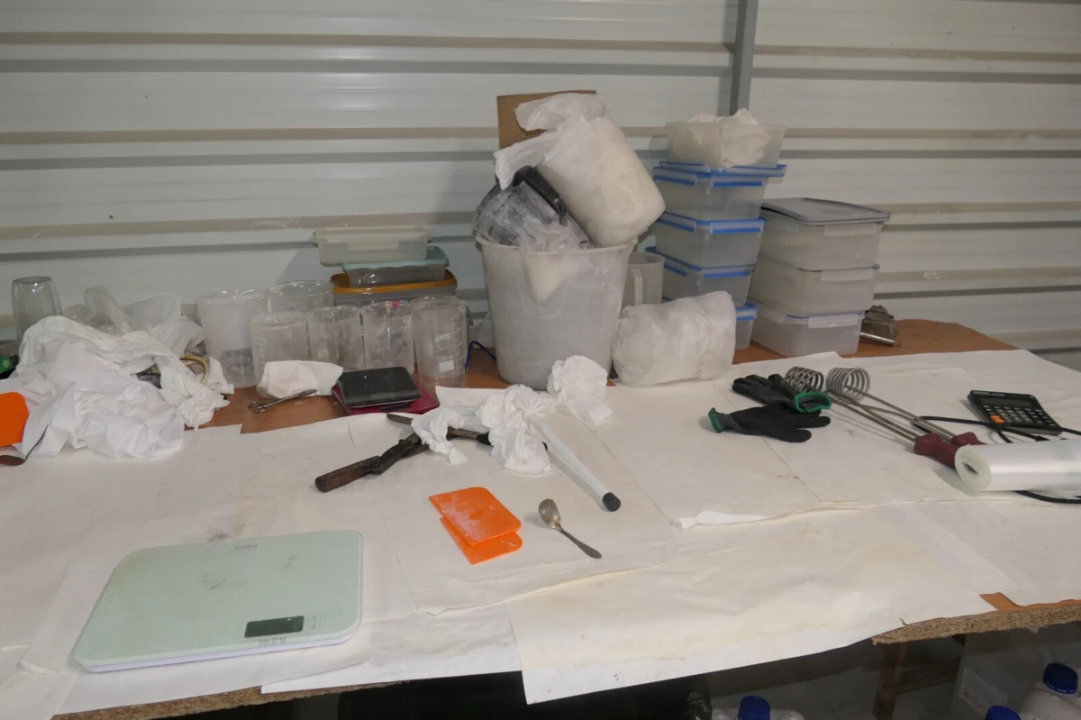 Laboratório transformava pasta de coca em cocaína