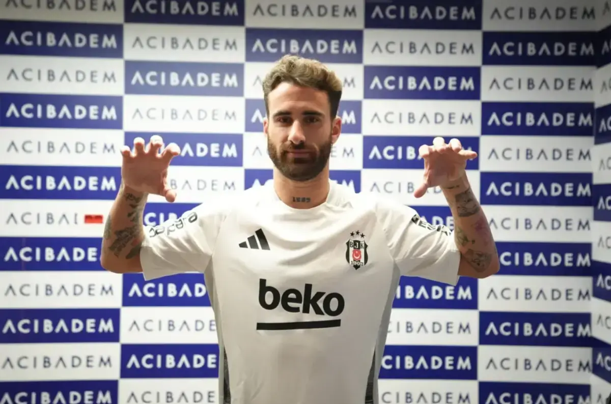 Rafa Silva cumpre segunda temporada ao serviço do emblema turco