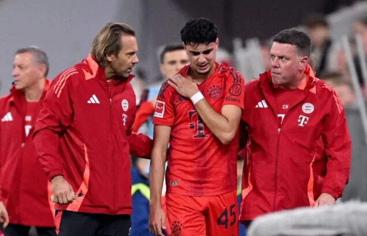 Médio germânico saiu lesionado logo aos cinco minutos do jogo com o Estugarda