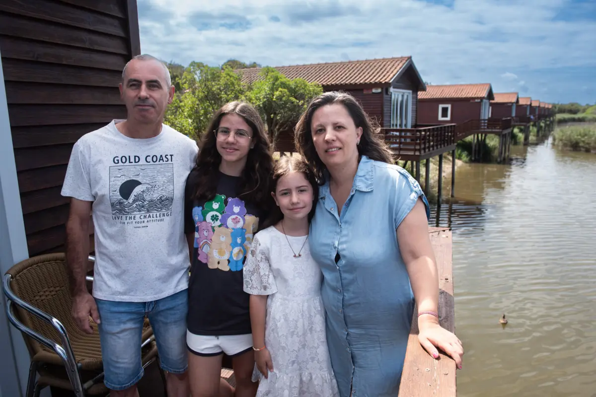 Paulo e Fernanda, com as filhas Ana e Maria, de Mirandela, optaram por um bungalow no Parque de Campismo de Mira