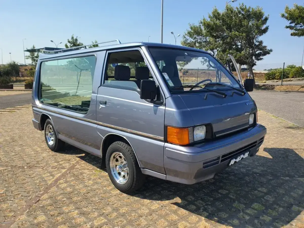Traficantes compraram carrinha funerária que estava à venda em stand português