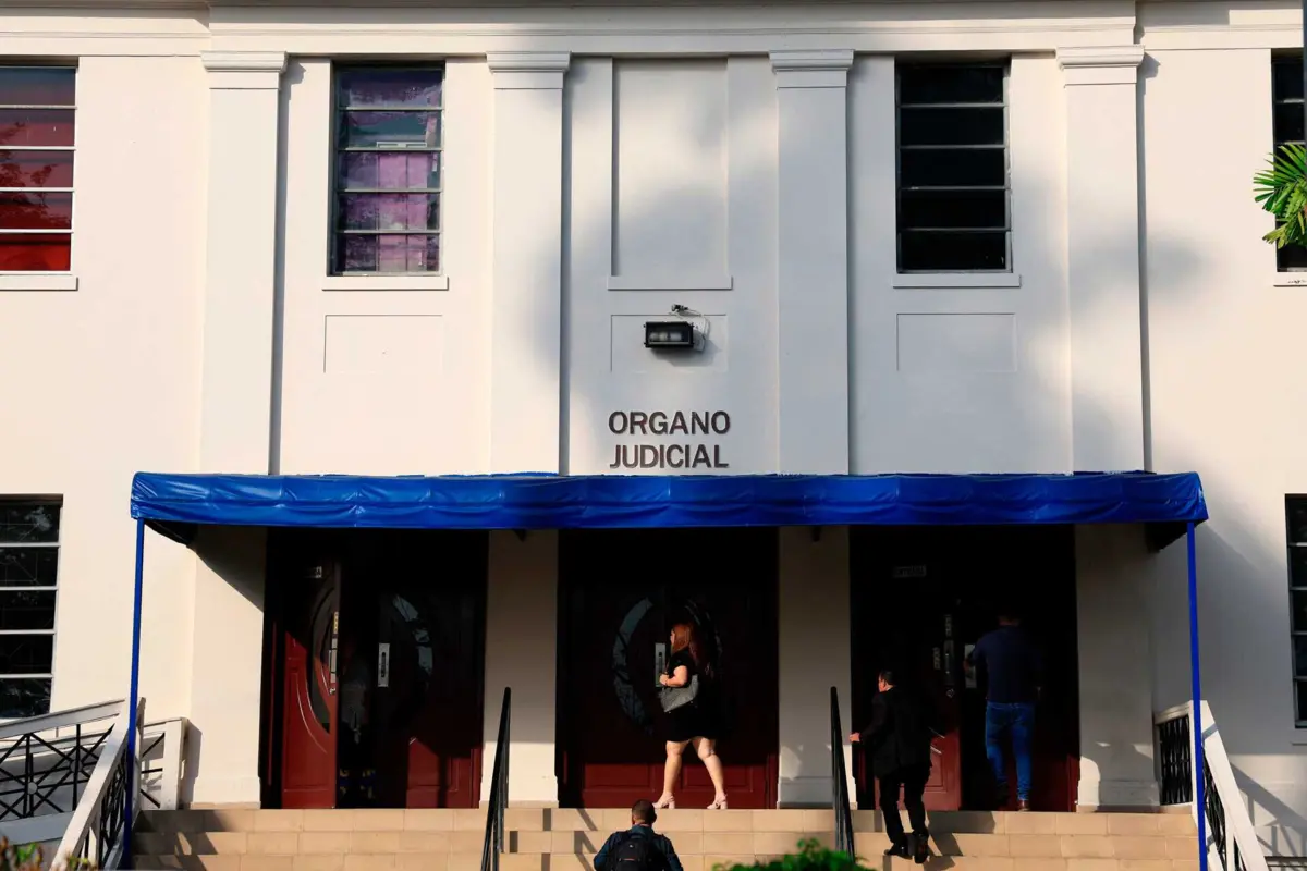 Imagem de contexto do artigo Justiça absolve todos os 28 arguidos no caso “Panama Papers”