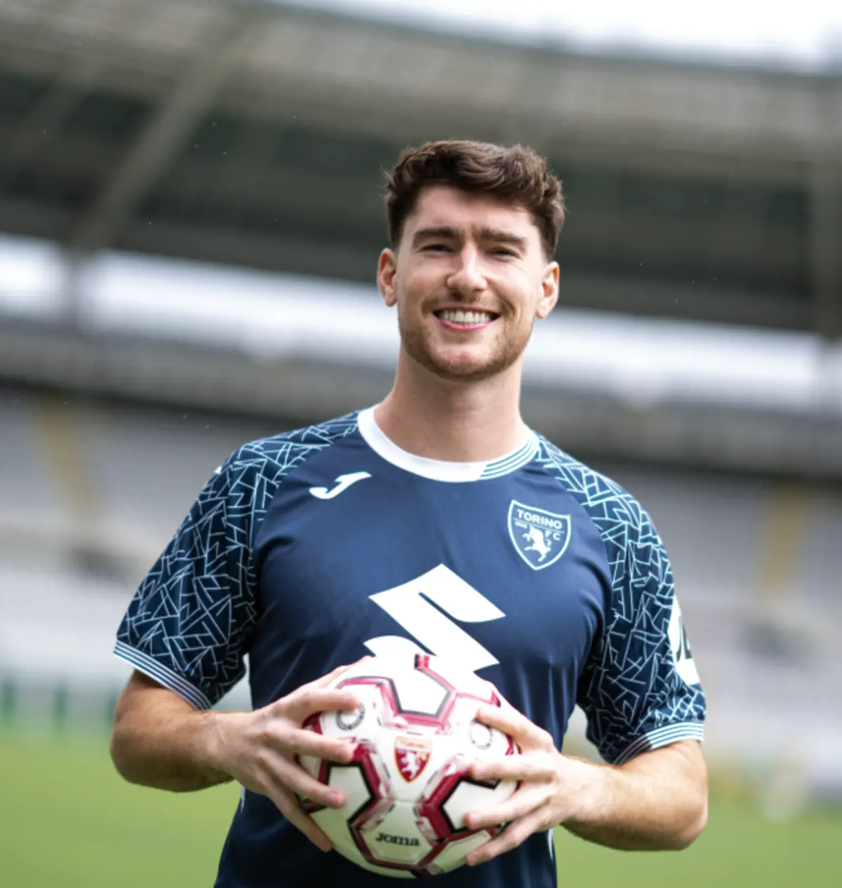 Franco Israel regressa a Itália