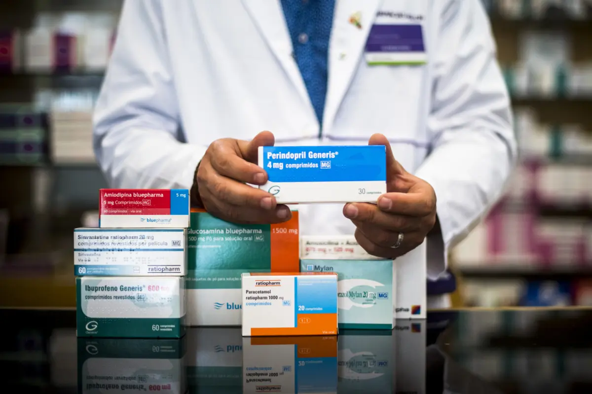 Imagem de contexto do artigo 67% dos fármacos descontinuados em 2022 eram genéricos