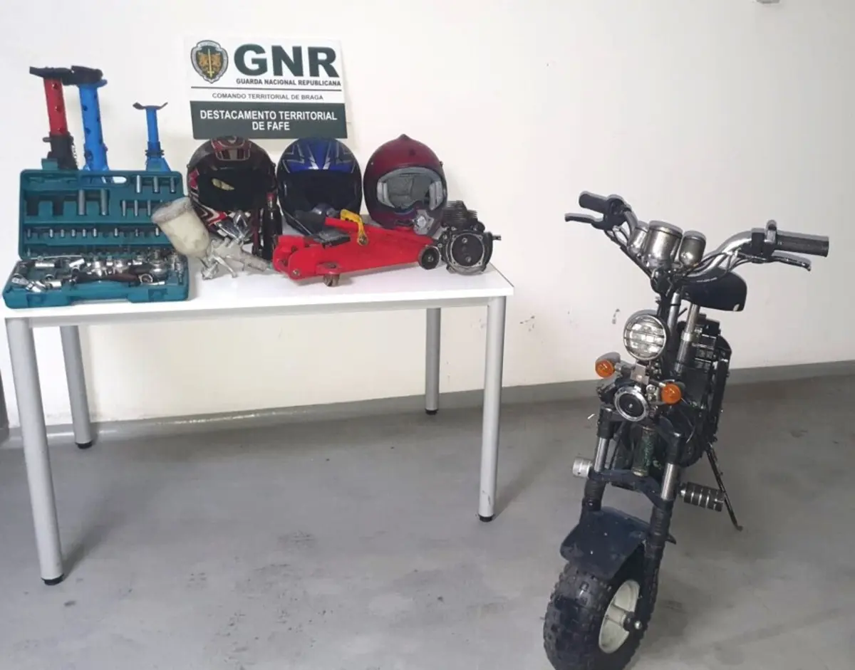 Militares recuperaram material furtado, em Penafiel