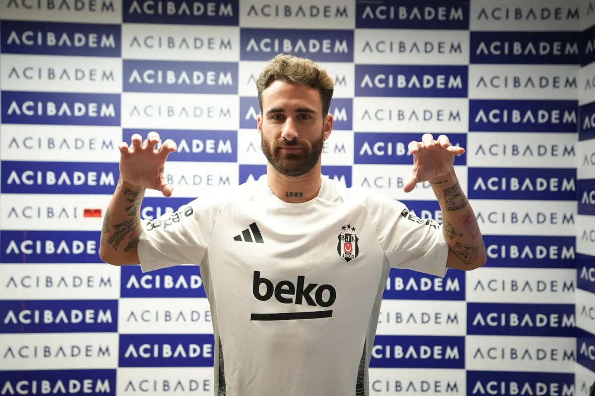 Rafa foi apresentado como reforço do Besiktas
