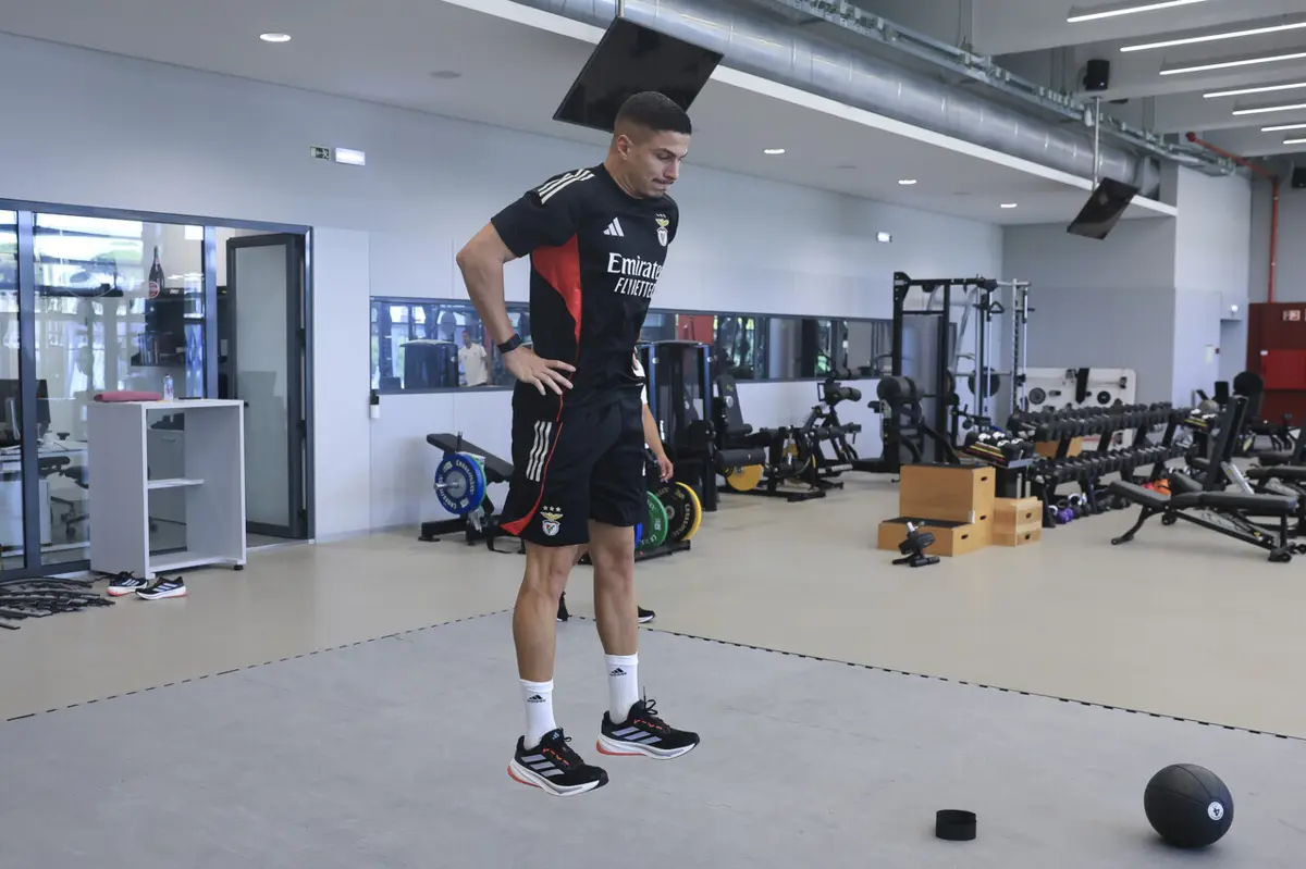 Ivanovic treinou no novo clube pela primeira vez