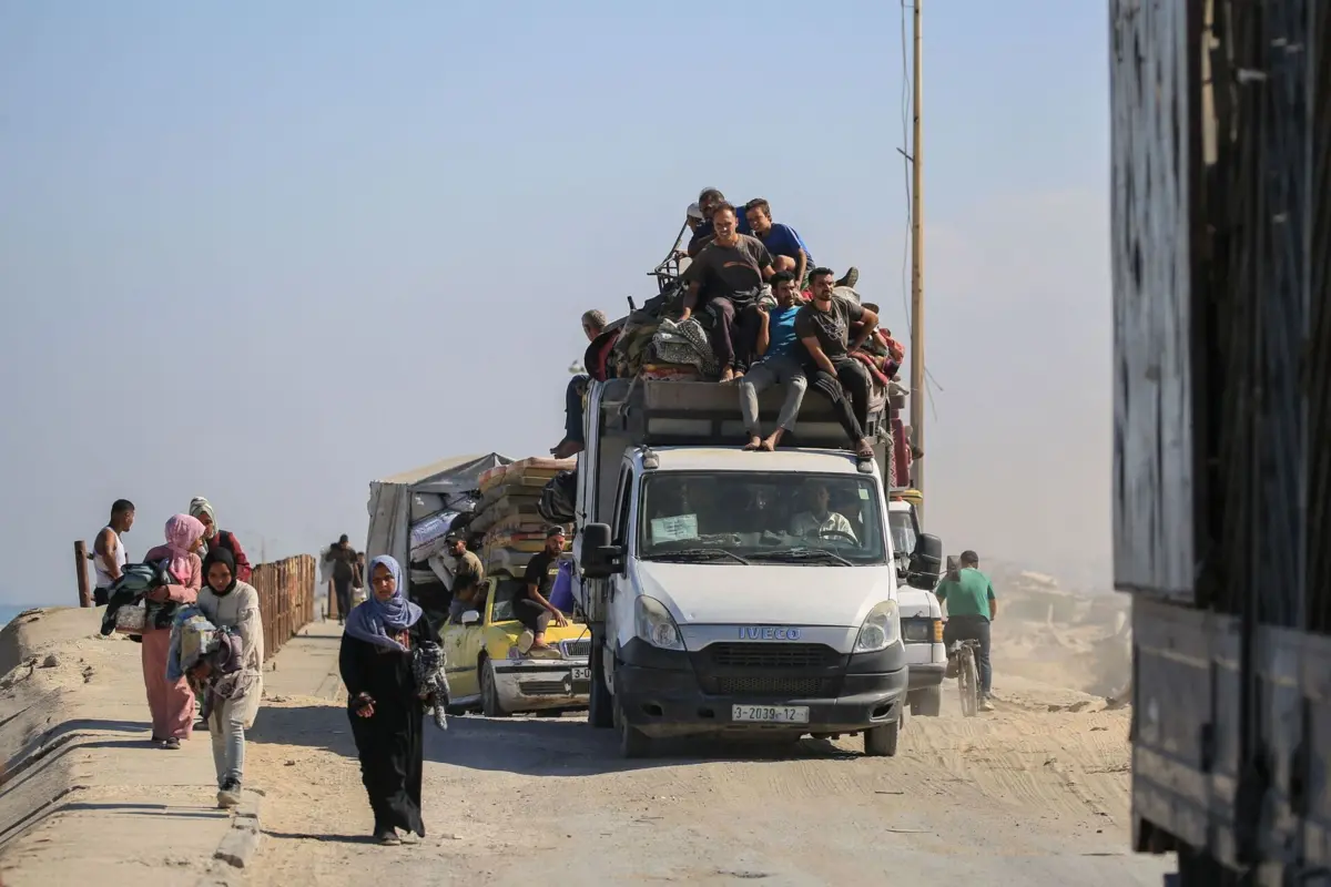 População de novo obrigada a fugir com a anúncio de que Israel vai ocupar a Cidade de Gaza