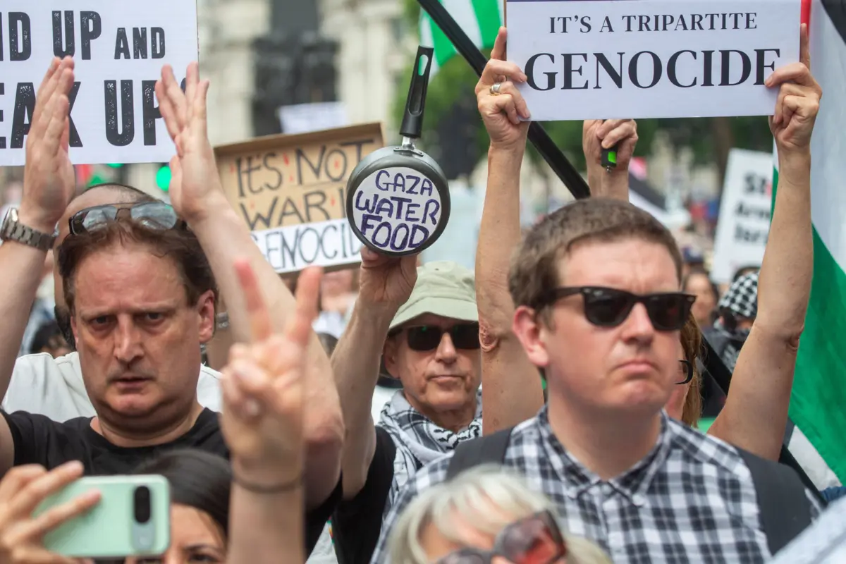 Mnifestação em Londres em defesa de Gaza