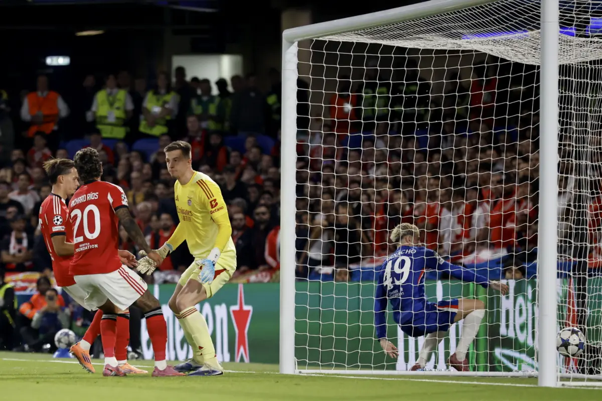 Richard Ríos traiu Trubin e desequilibrou o jogo em Stamford Bridge