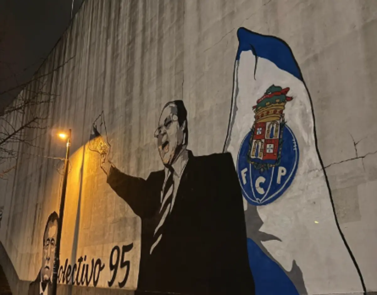 O mural de Pinto da Costa junto ao Estádio do Dragão