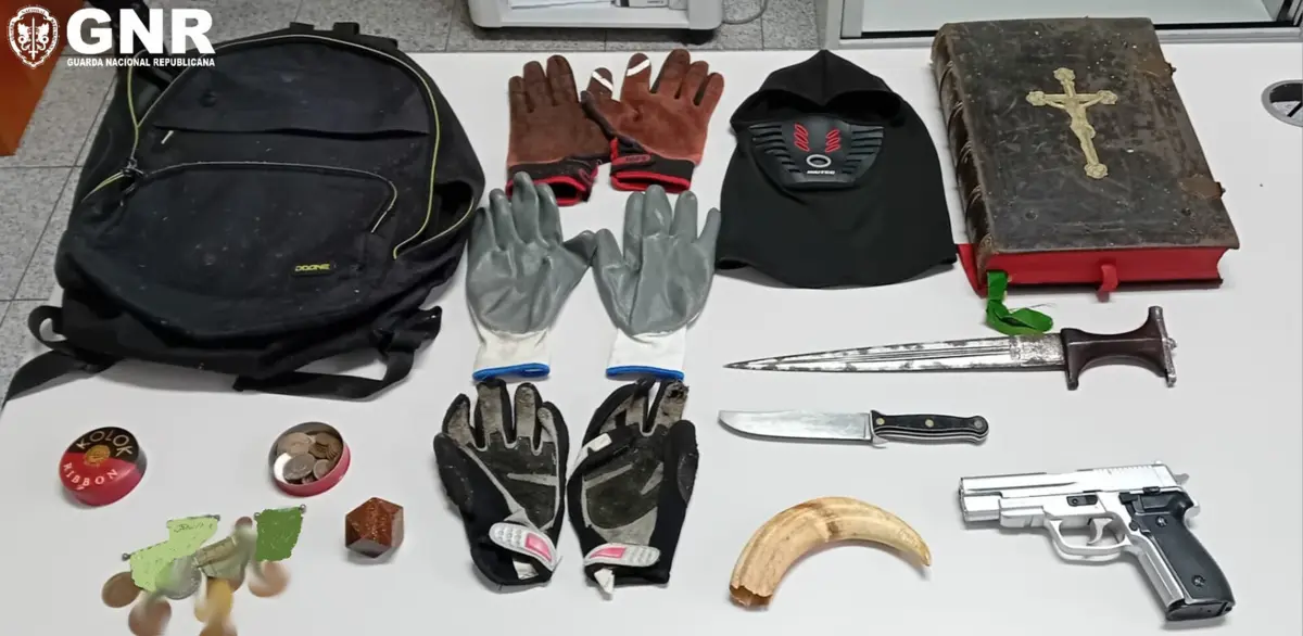 Material apreendido pela GNR
